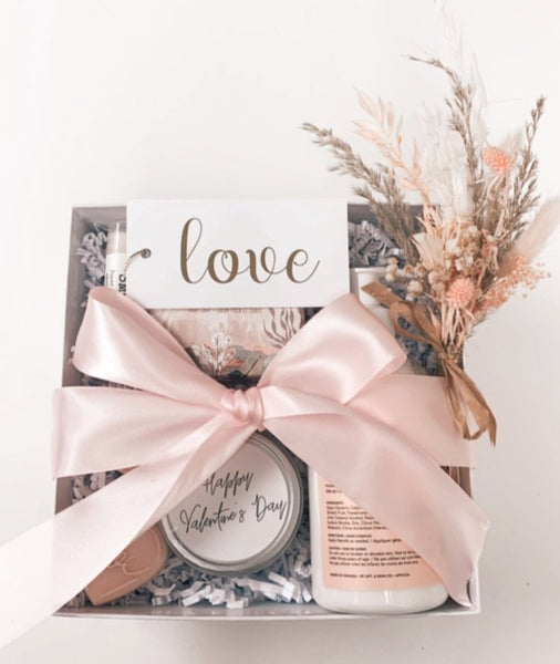 HEARTS & FLOWERS